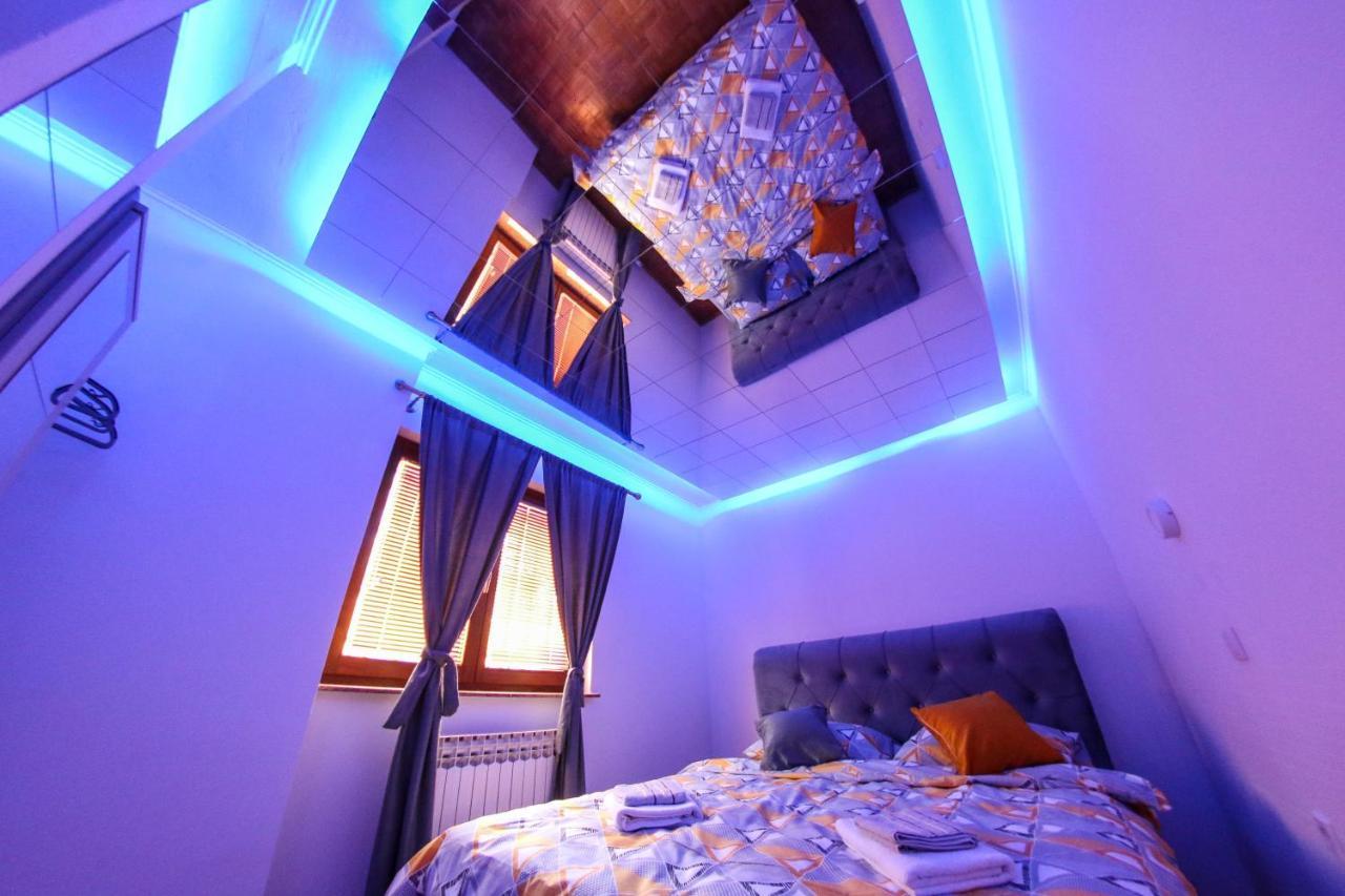 Hedonist Jacuzzi Apartman Sarajevo