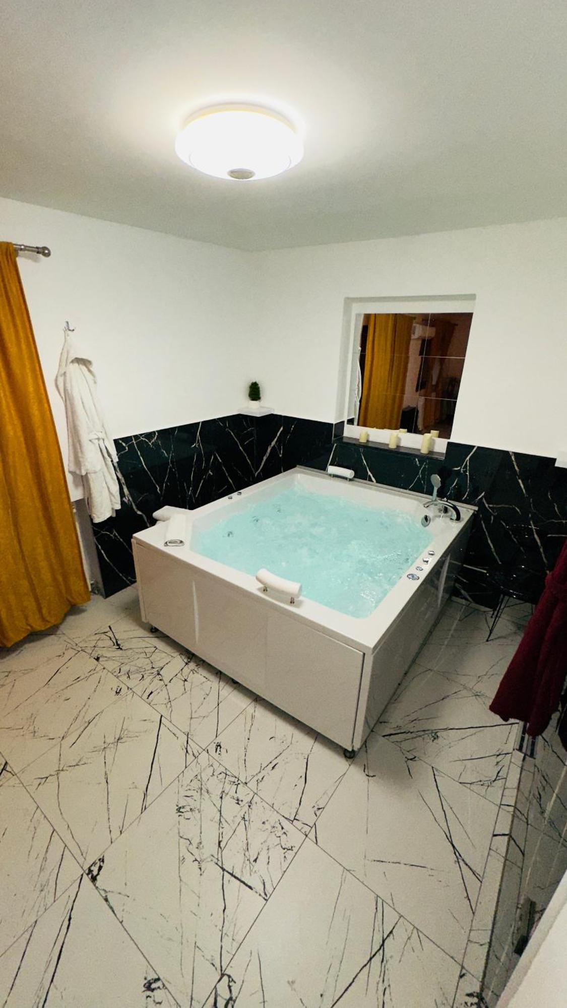 Hedonist Jacuzzi * Sarajevo