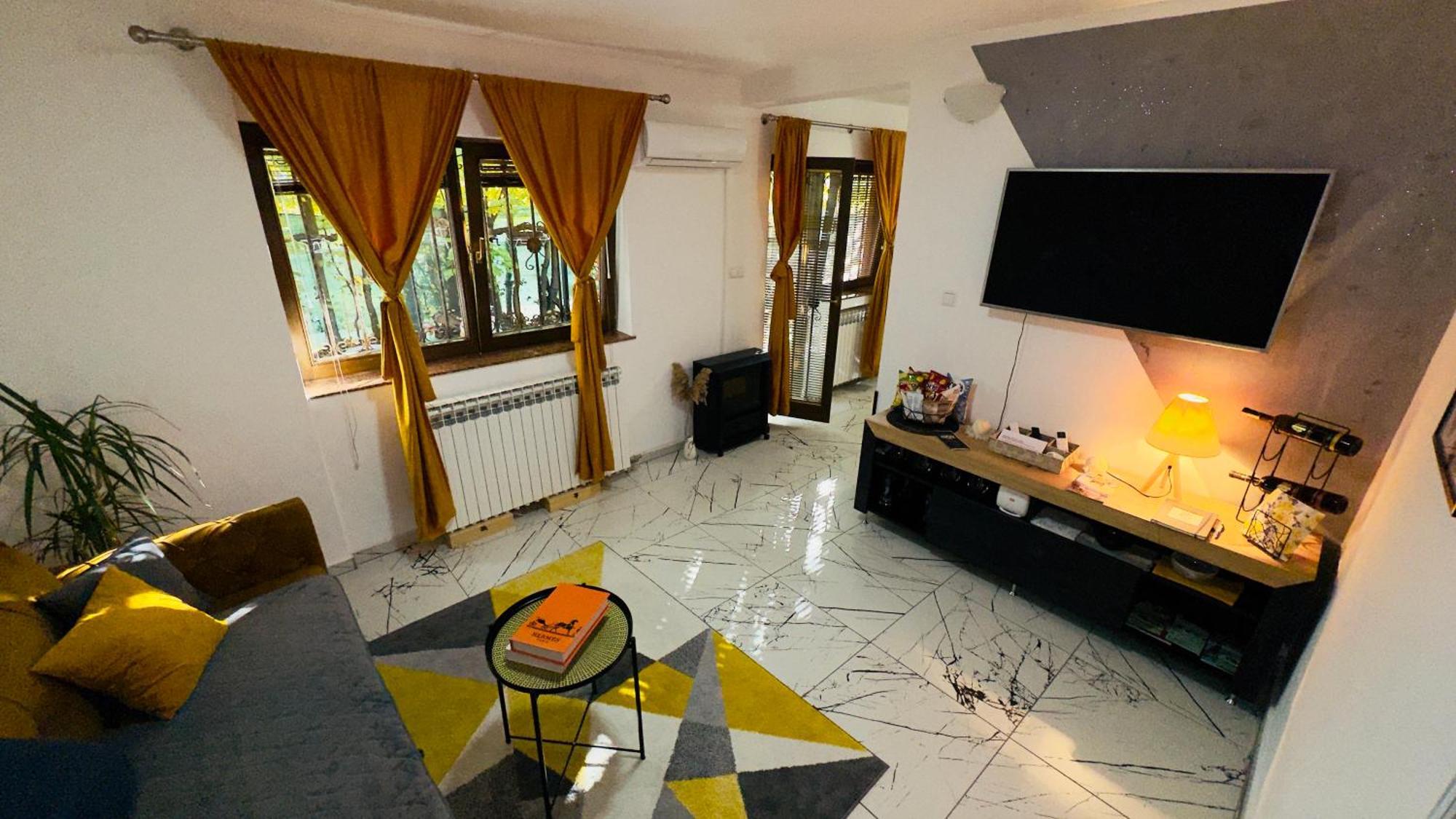 Hedonist Jacuzzi Apartman Sarajevo